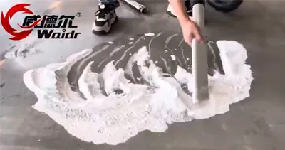 Aspirador de pó industrial à prova de explosão trabalhando